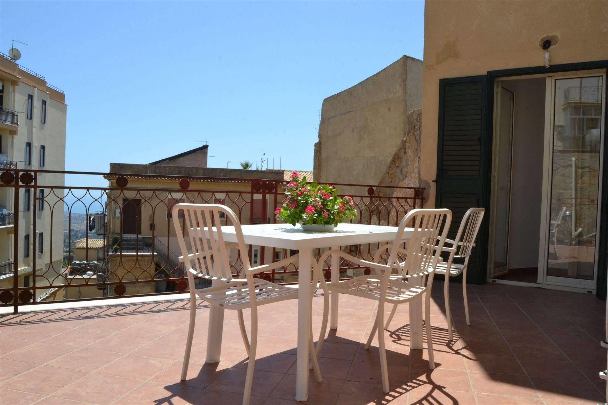 Kerkent Bed and Breakfast Agrigento Exteriör bild