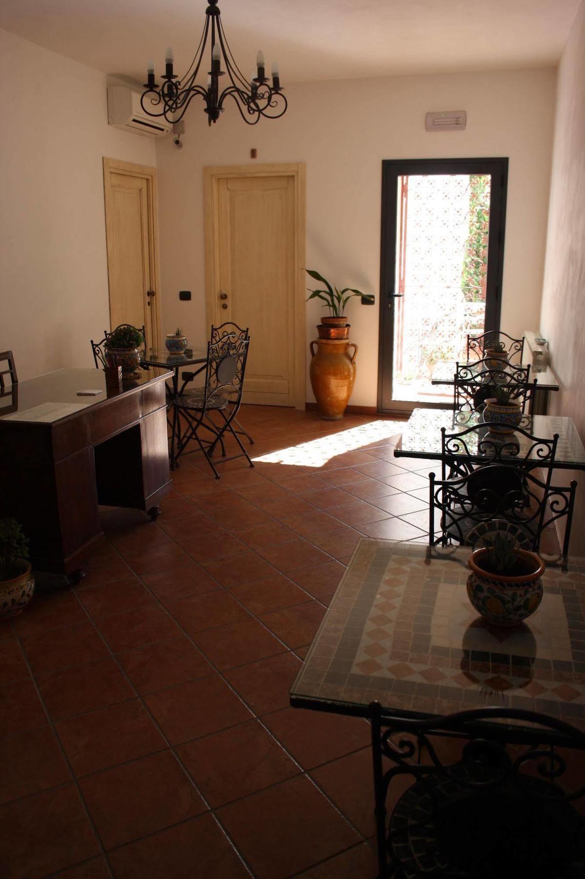 Kerkent Bed and Breakfast Agrigento Exteriör bild